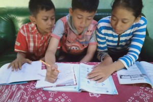 Belajar lebih mudah jika dilakukan bersama-sama